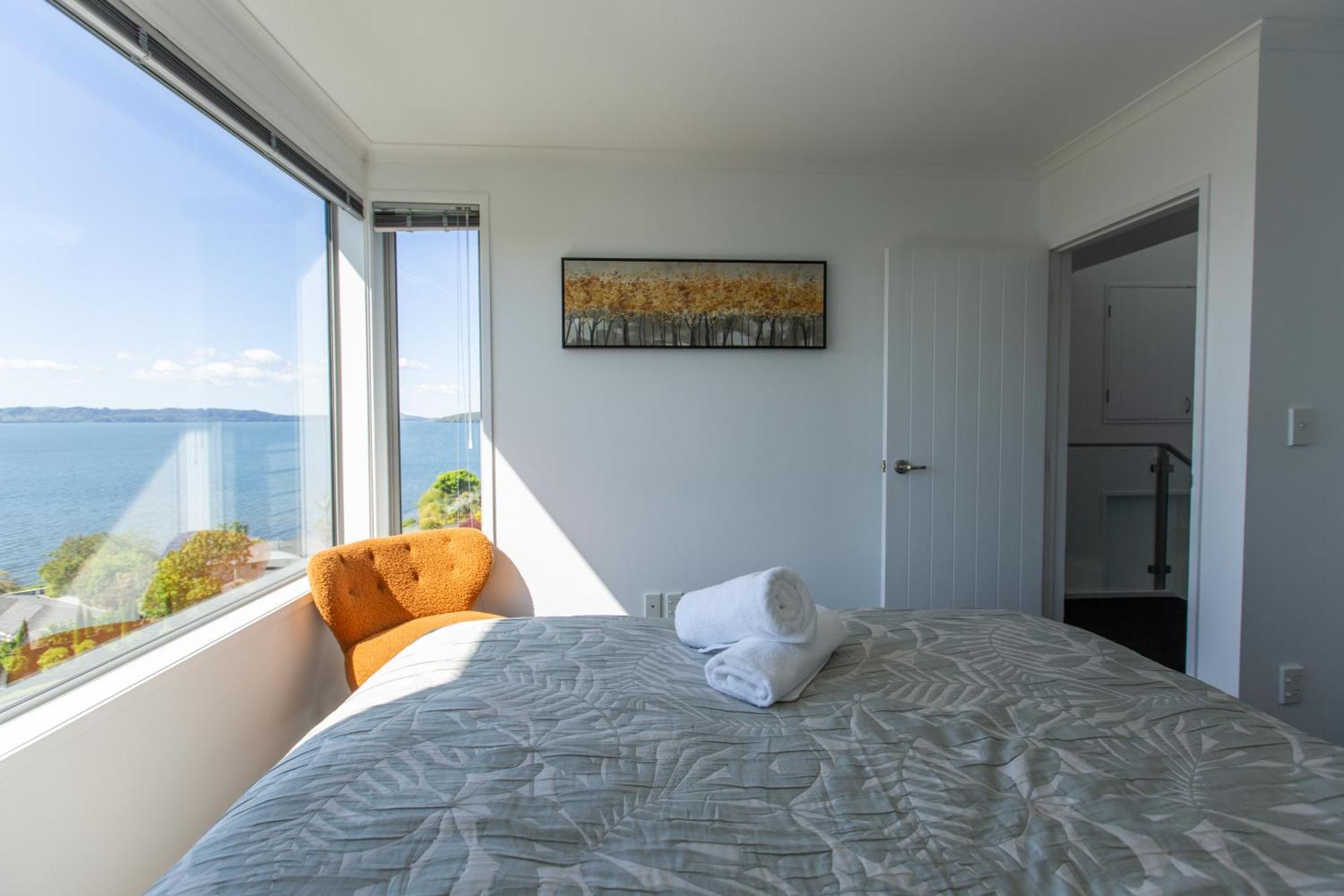 Rotorua Serenity Lakeview Retreat Ngoại thất bức ảnh