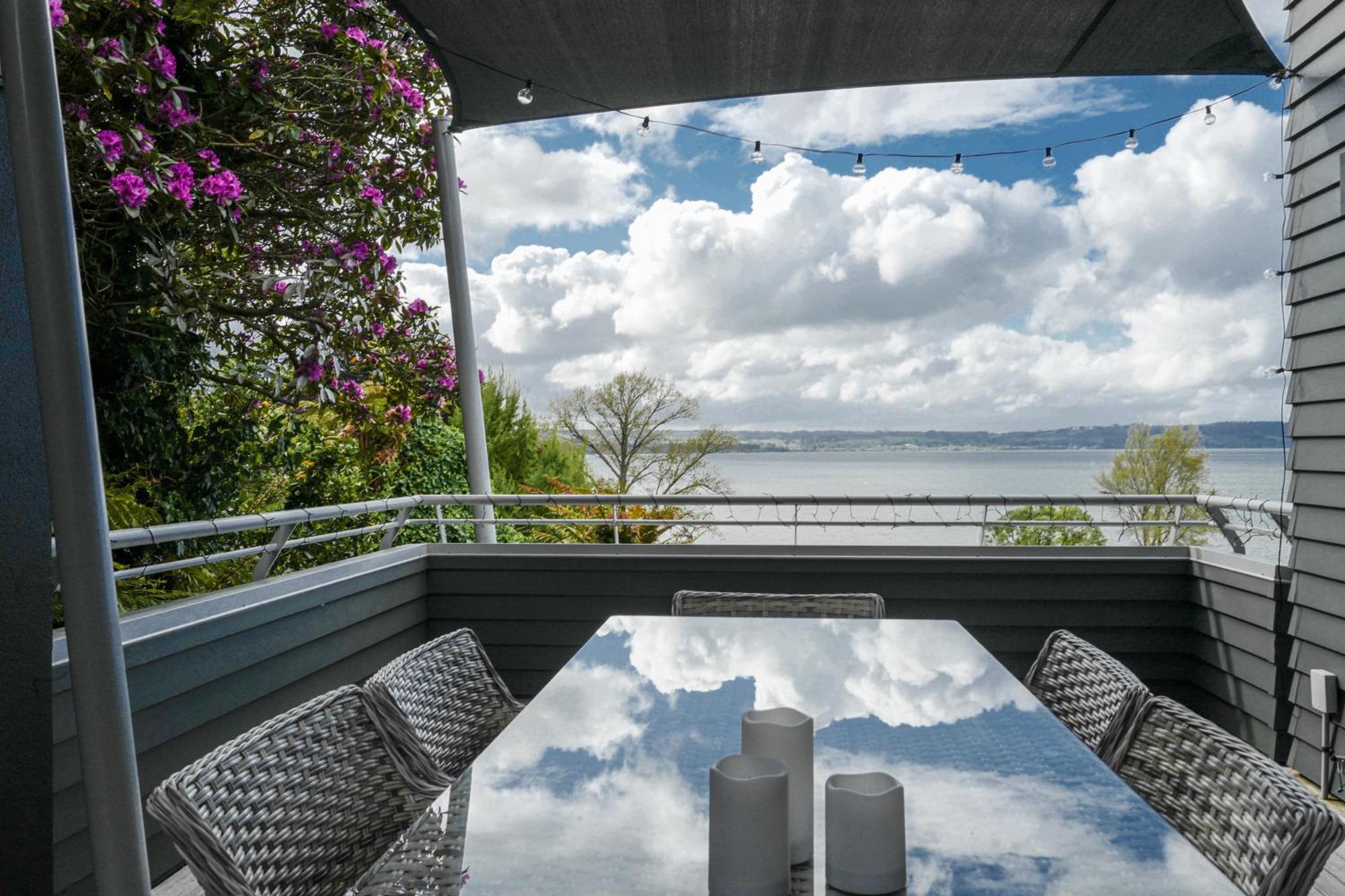 Rotorua Serenity Lakeview Retreat Ngoại thất bức ảnh