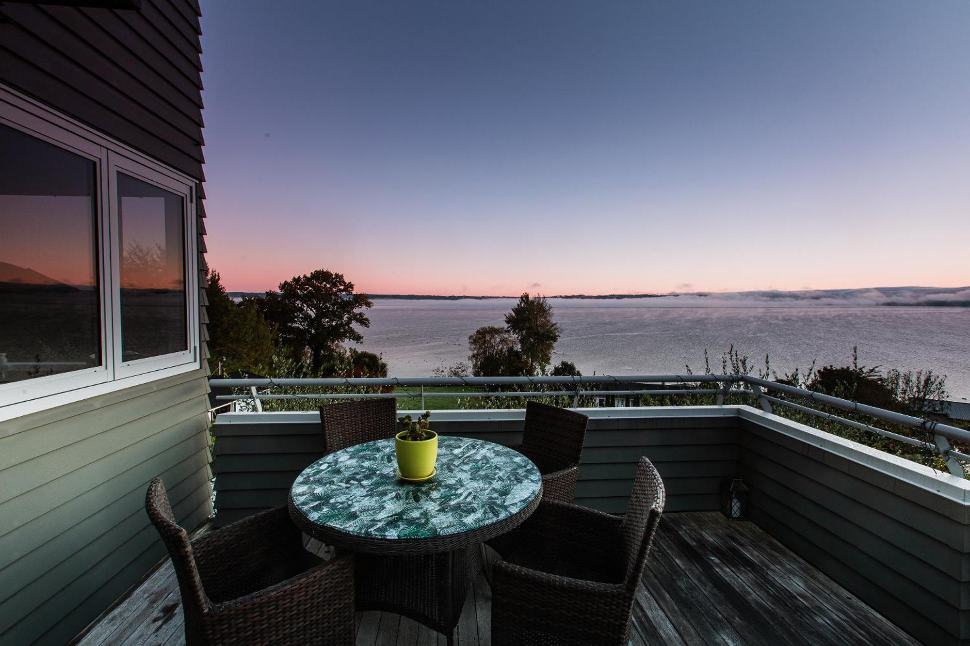 Rotorua Serenity Lakeview Retreat Ngoại thất bức ảnh